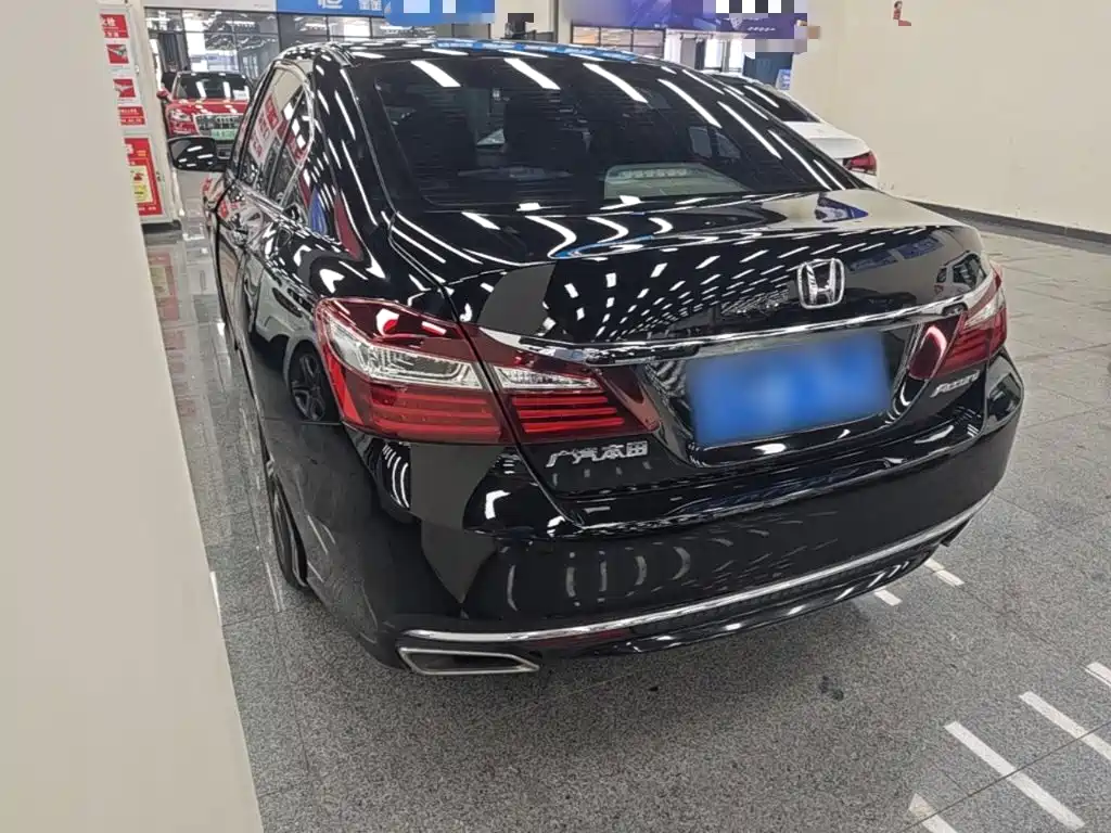 Honda Accord 2017 — фото 5