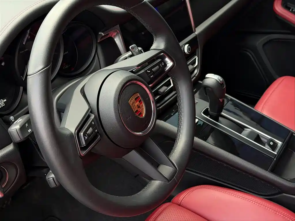 Porsche Macan 2025 — фото 10