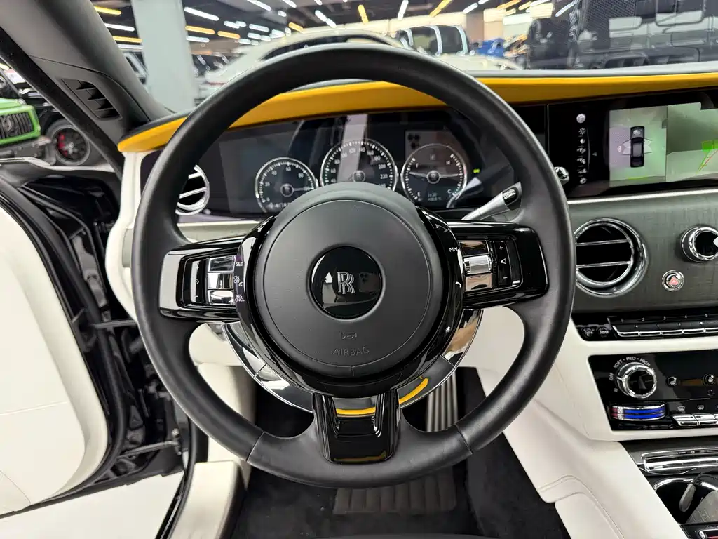 Rolls-Royce Ghost 2021 — фото 14