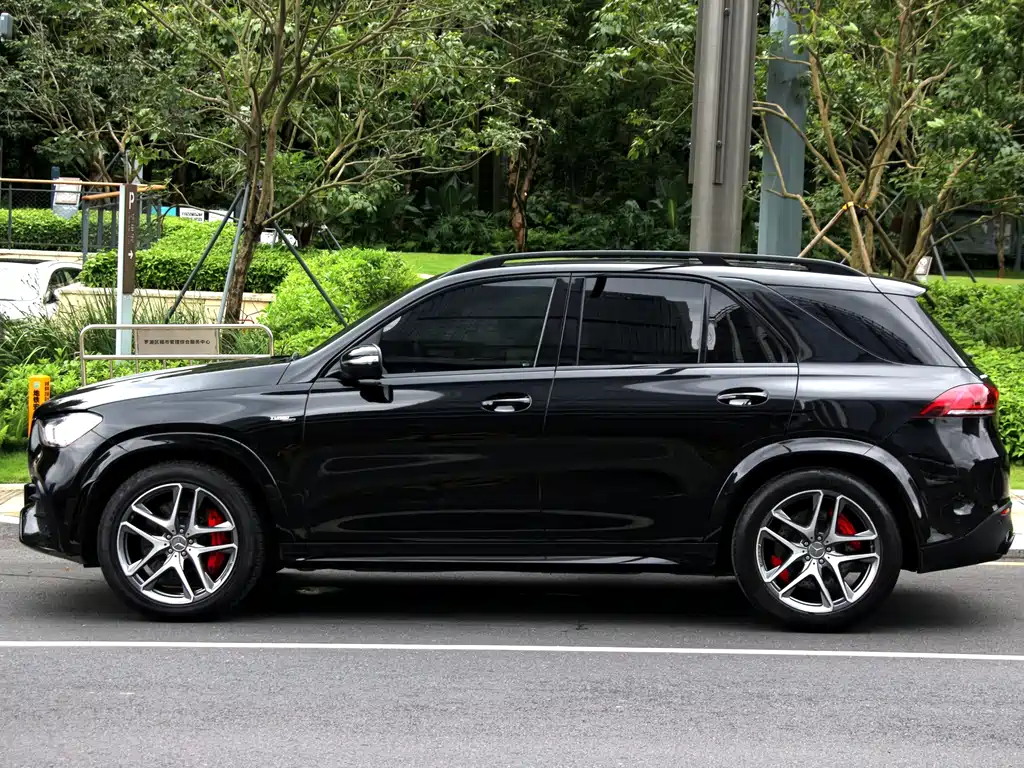 Mercedes-Benz GLE AMG 2024 — фото 3