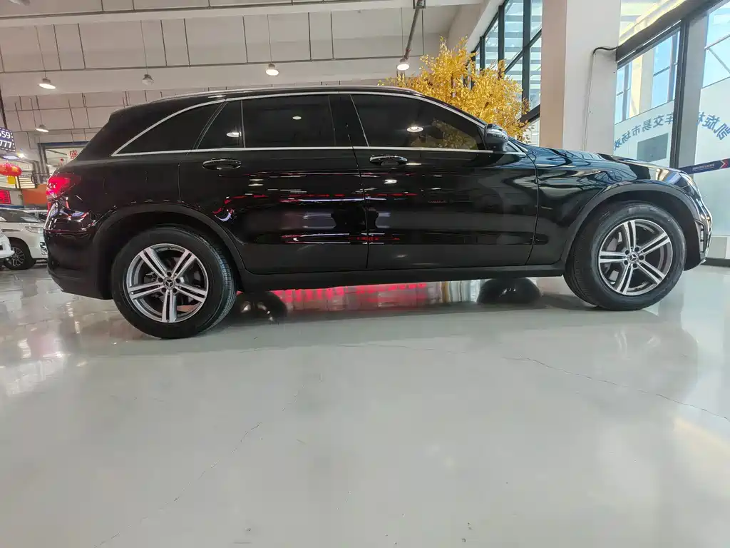 Mercedes-Benz GLC 2020 — фото 25