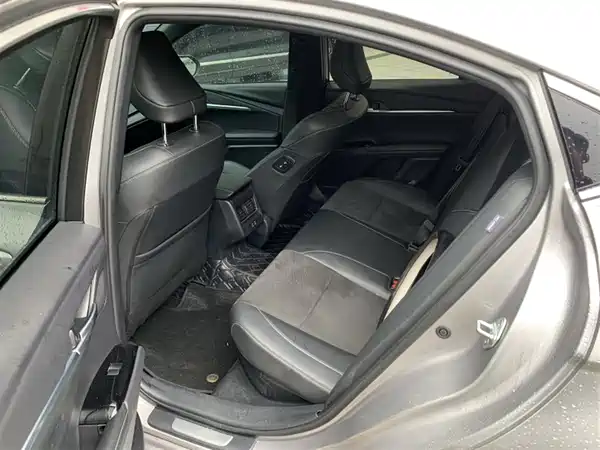 Toyota Camry 2024