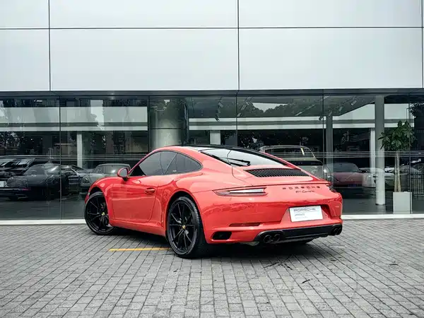 Porsche 911 2018