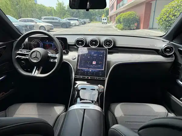 Mercedes-Benz C-Class 2023