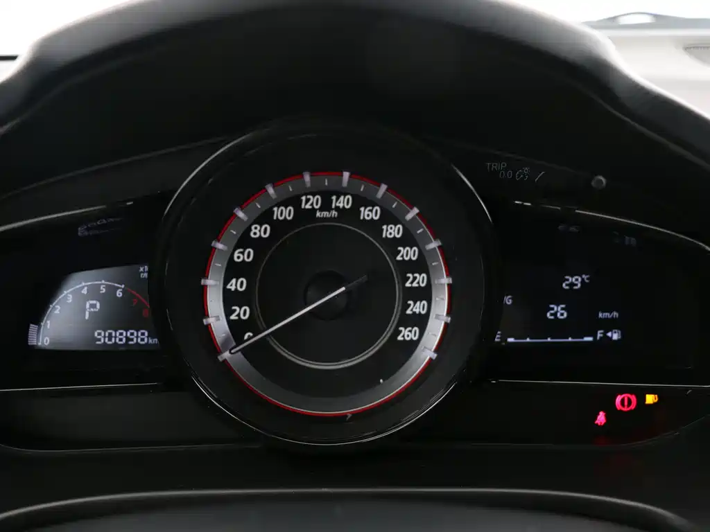 Mazda 3 Axela 2016 — фото 12