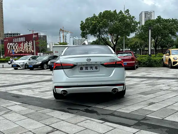 Nissan Teana 2025