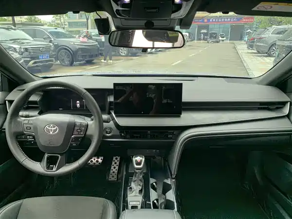 Toyota Camry 2024