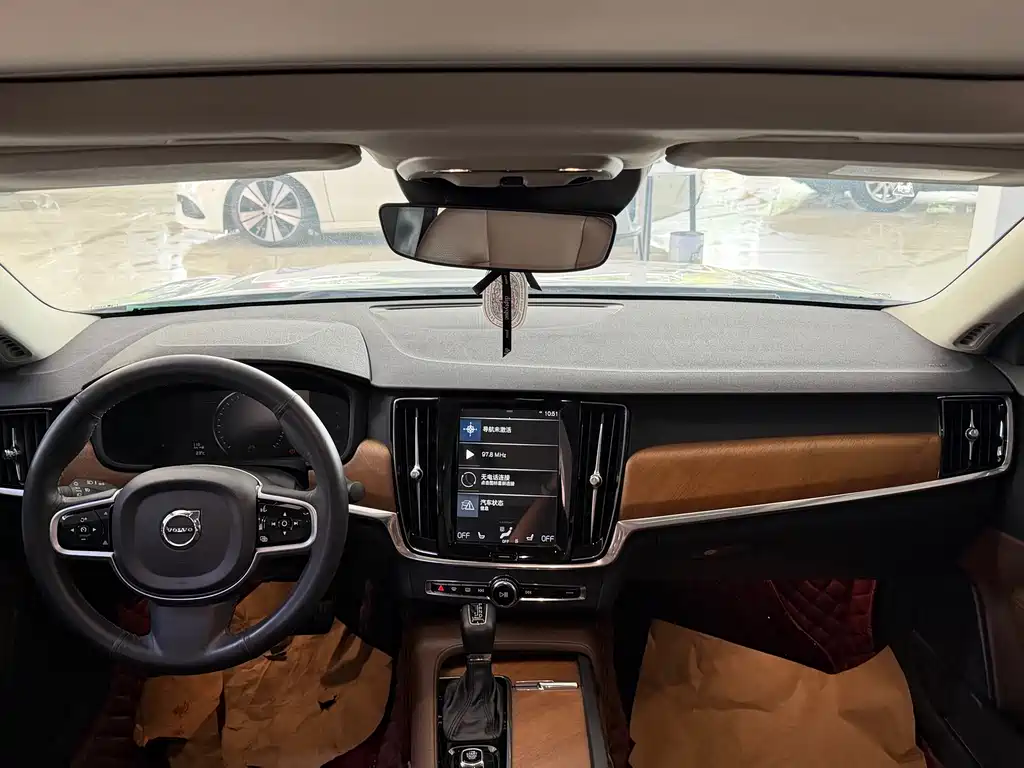Volvo S90 2019 — фото 11