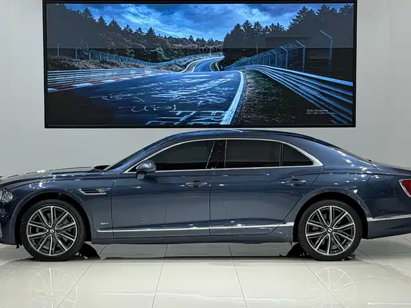 Bentley Flying Spur Plug-In Hybrid 2022