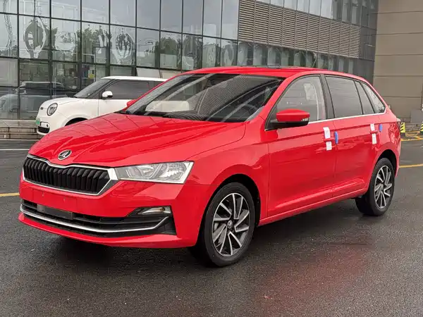 Skoda Rapid Spaceback 2020