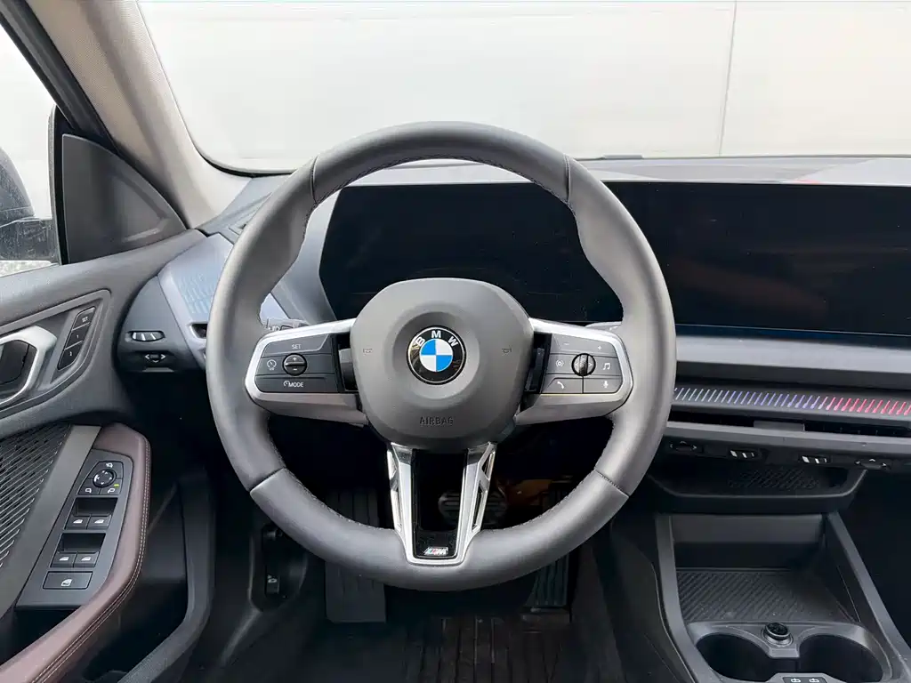 BMW 2 Series 2025 — фото 12