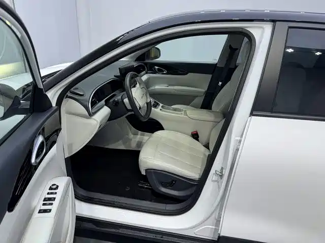 Geely Galaxy Starwish 2025 — фото 11