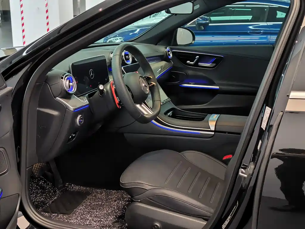 Mercedes-Benz C-Class 2023