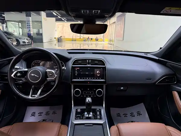 Jaguar XEL 2020