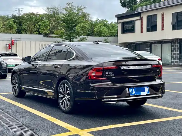 Volvo S90 2021