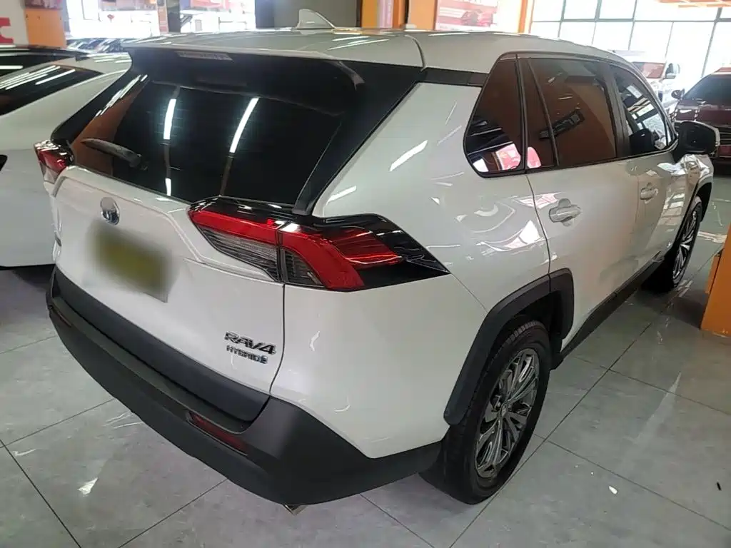 Toyota RAV4 2024