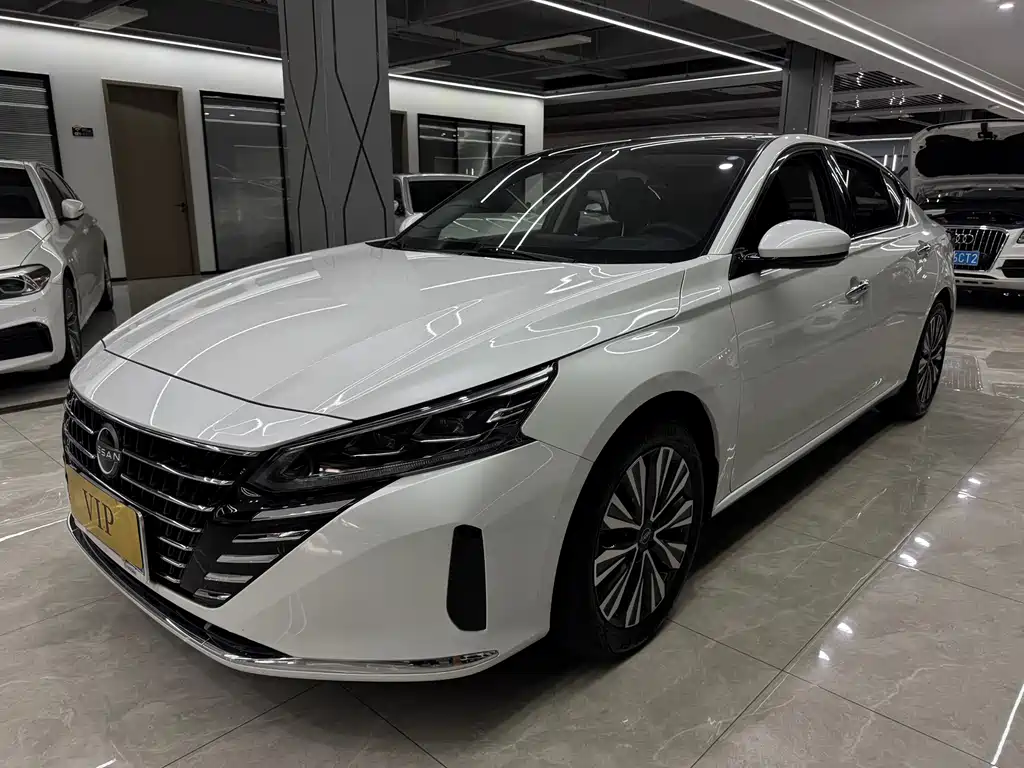 Nissan Teana 2024