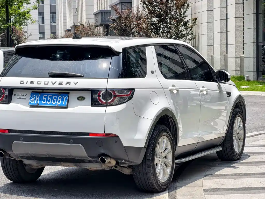 Land Rover Discovery Sport 2018 — фото 9