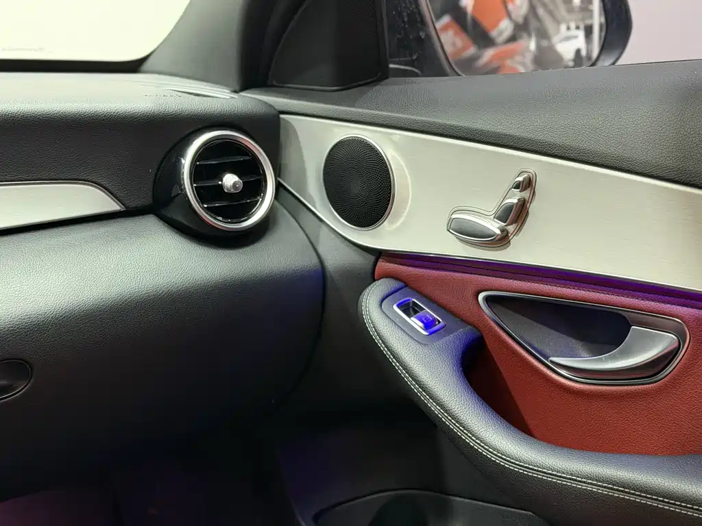 Mercedes-Benz C-Class 2020 — фото 14