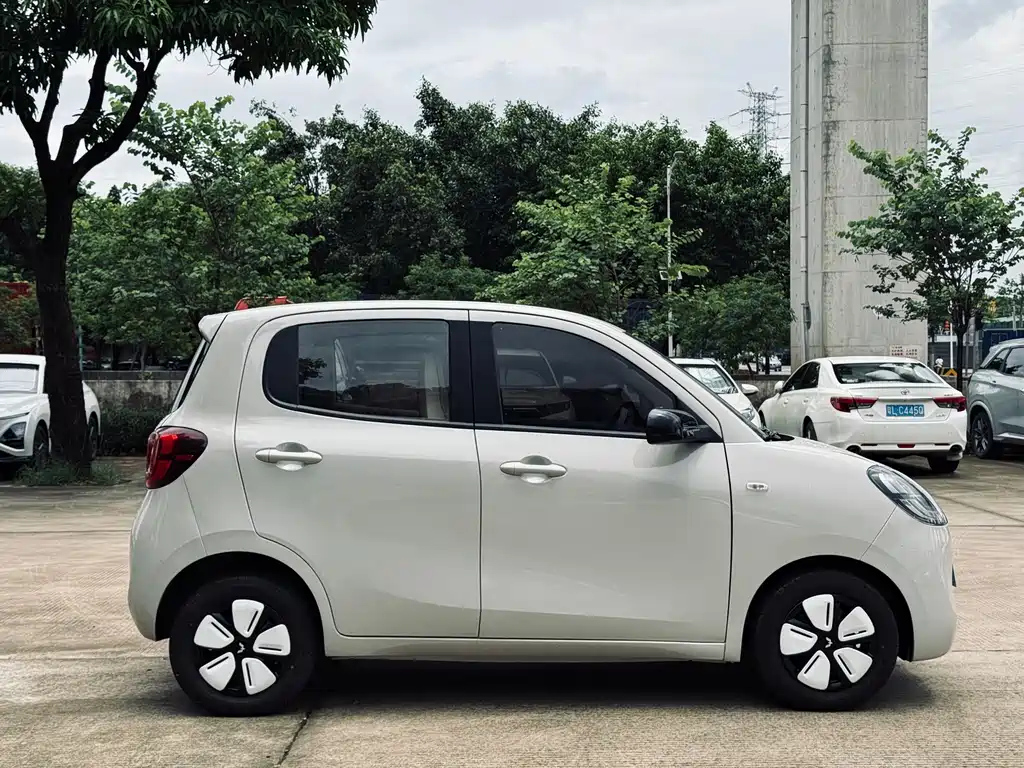Wuling MINIEV 2025