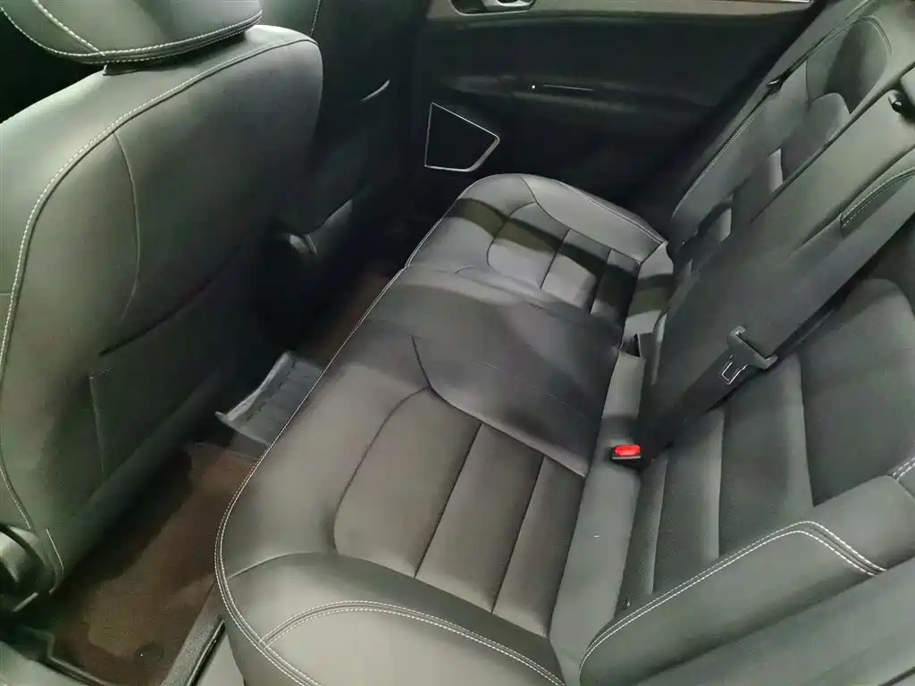 Geely Emgrand GS 2019 — фото 17