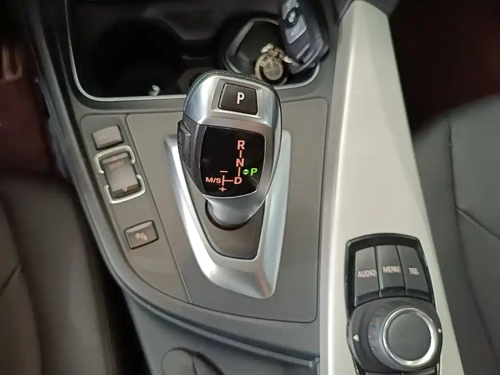BMW 3 Series 2015 — фото 14