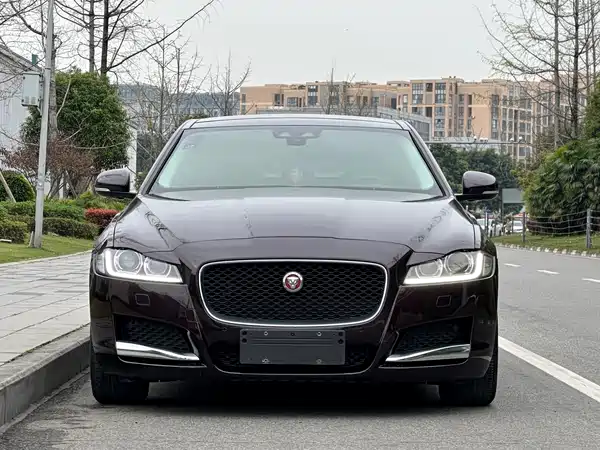 Jaguar XFL 2018