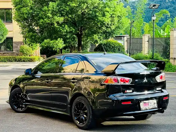 Mitsubishi Lancer EX 2019