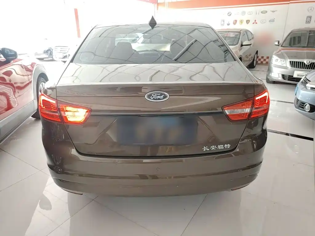 Ford Forrest 2019