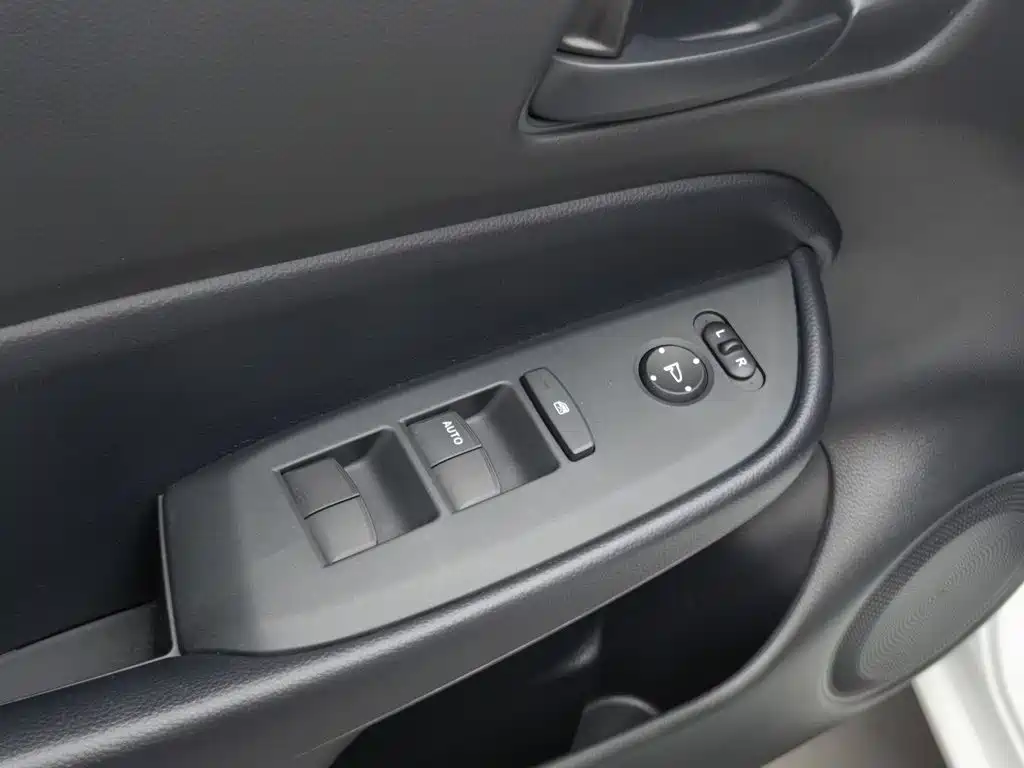 Honda Fit 2025 — фото 9