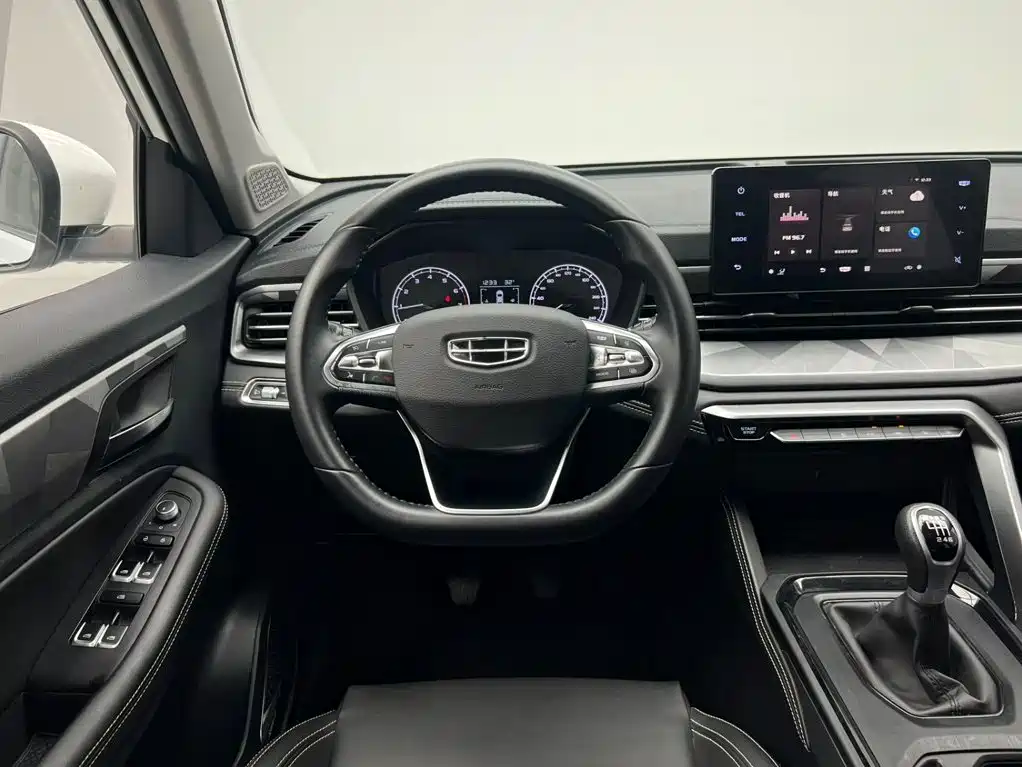 Geely Vision X6 2022 — фото 18