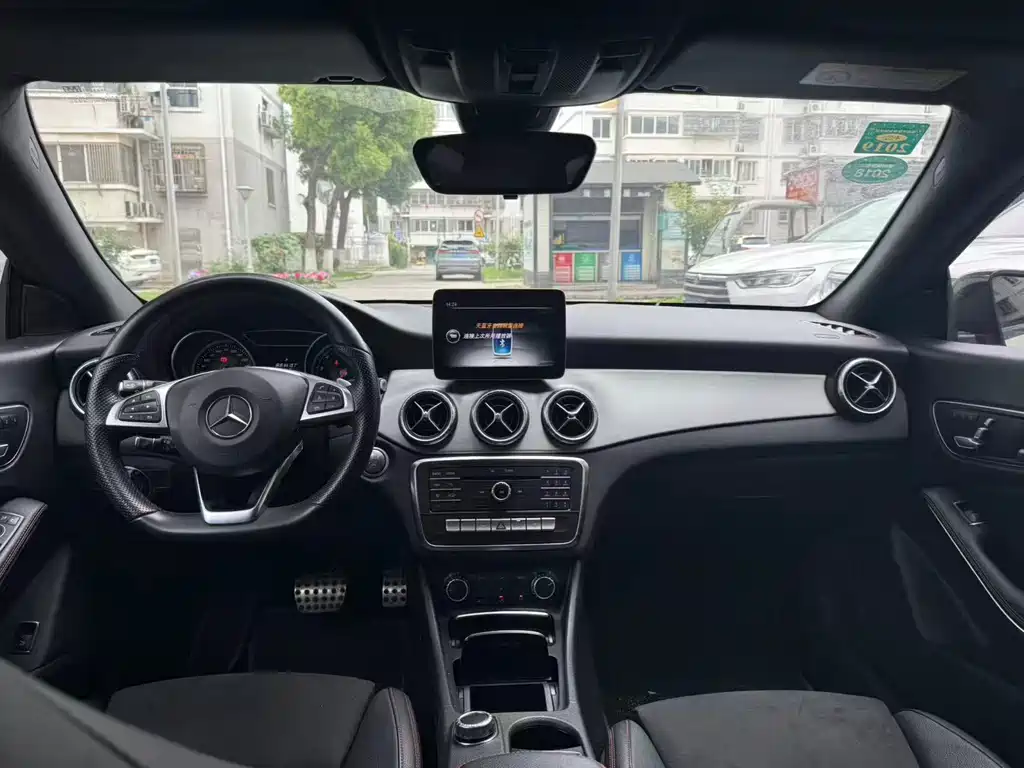 Mercedes-Benz CLA 2017 — фото 6