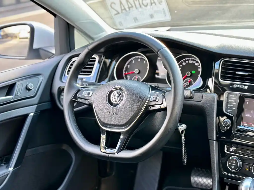 Volkswagen Golf 2015 — фото 18