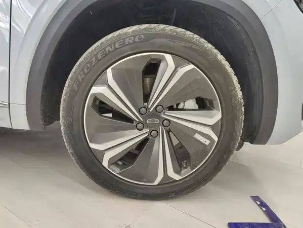 Geely Xingyue L 2022