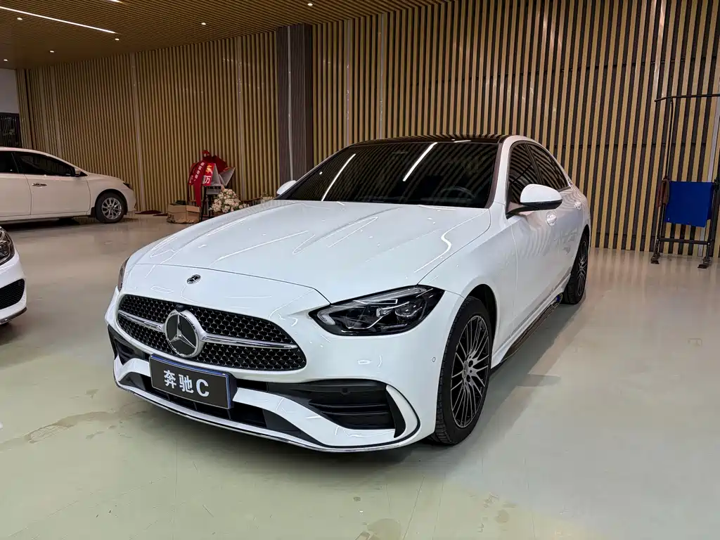 Mercedes-Benz C-Class 2024