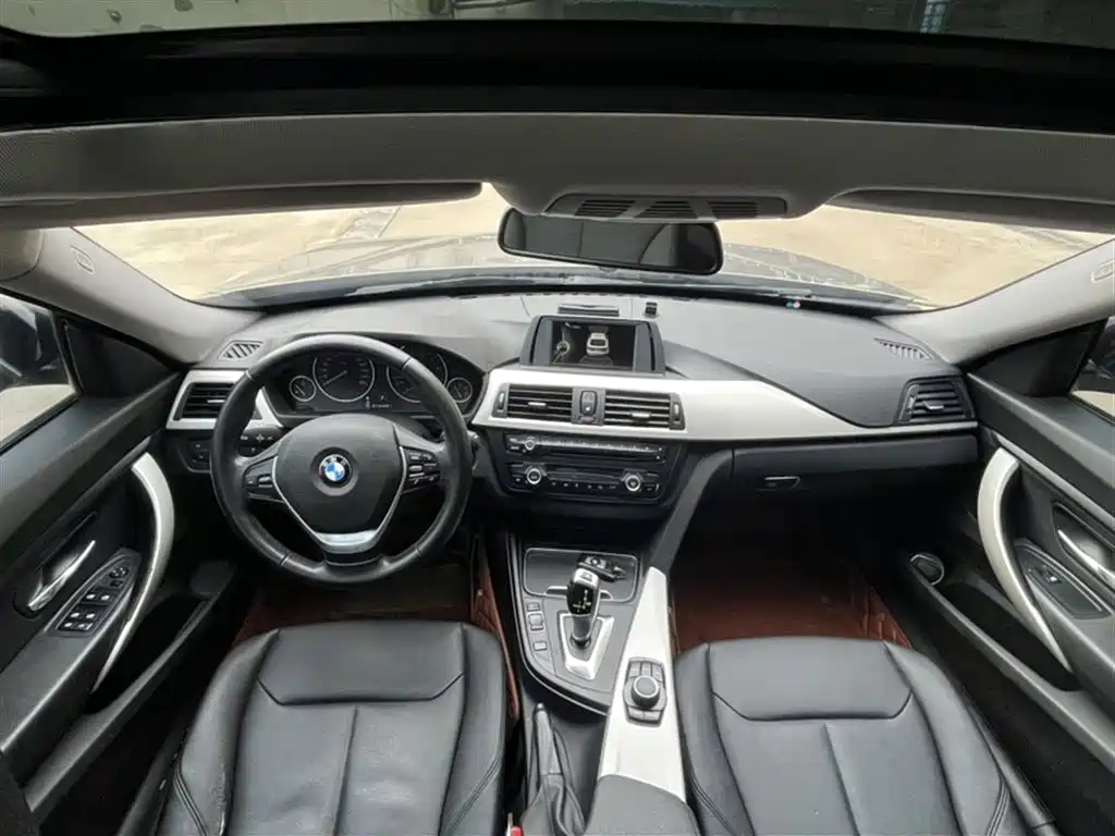 BMW 3 Series GT 2016 — фото 16
