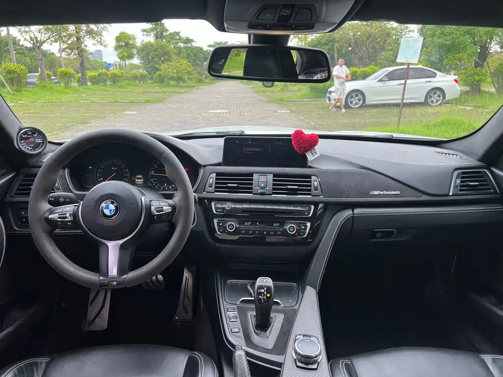 BMW 3 Series 2015 — фото 8