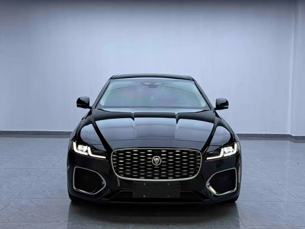 Jaguar XFL 2023 — фото 2