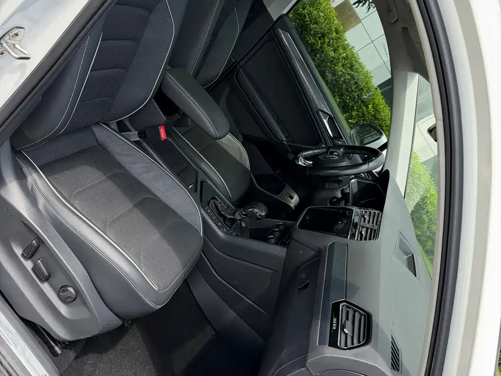 Volkswagen Tiguan L 2019 — фото 13