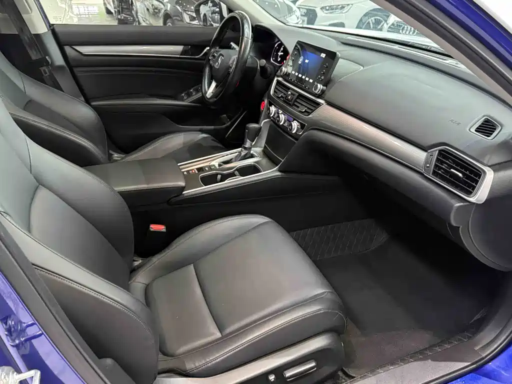 Honda Accord 2021 — фото 11