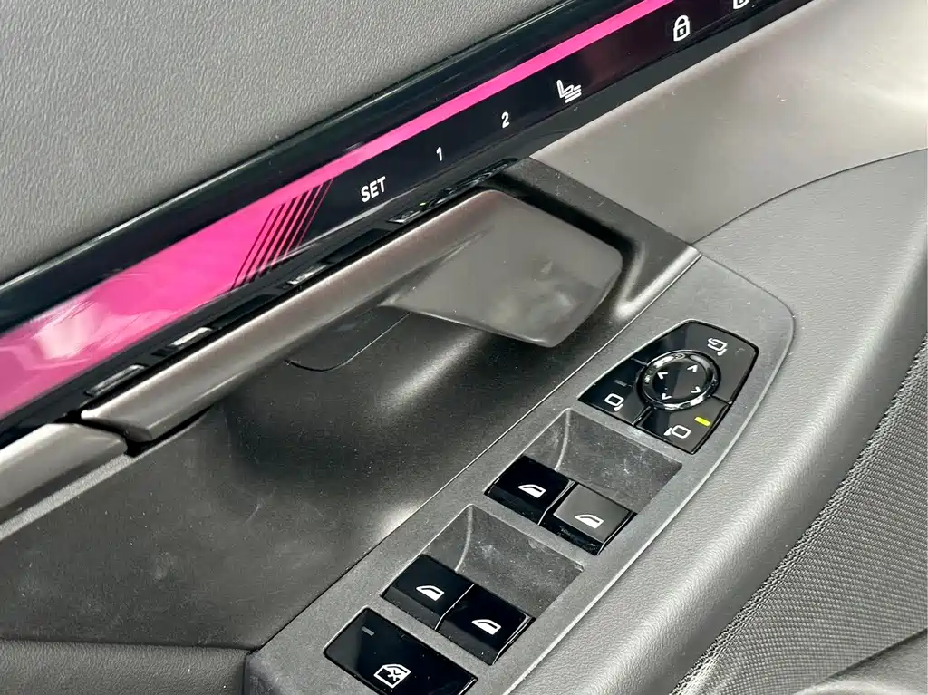BMW i5 2025 — фото 10