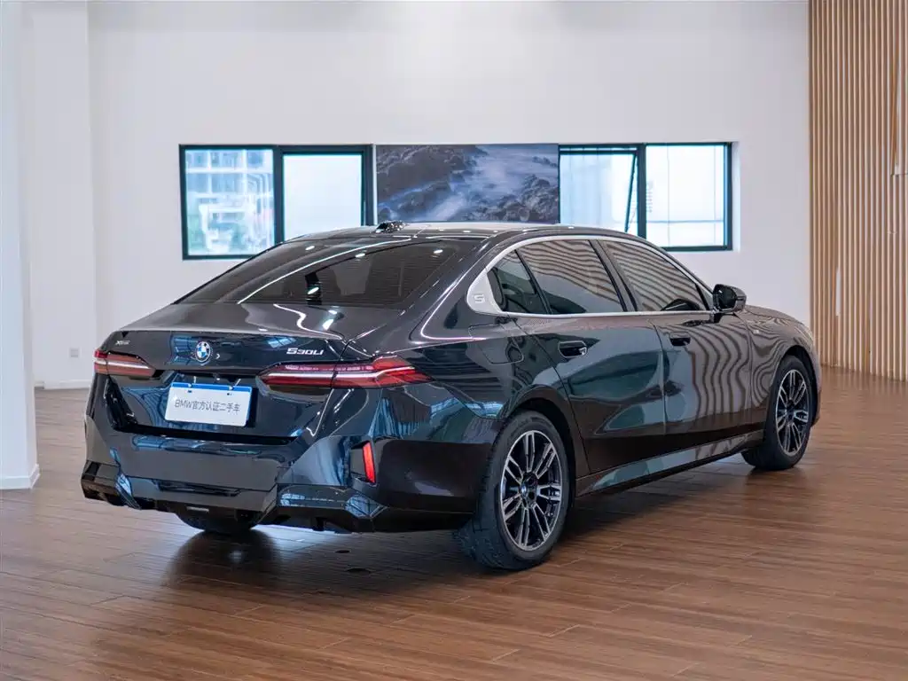 BMW 5 Series 2026