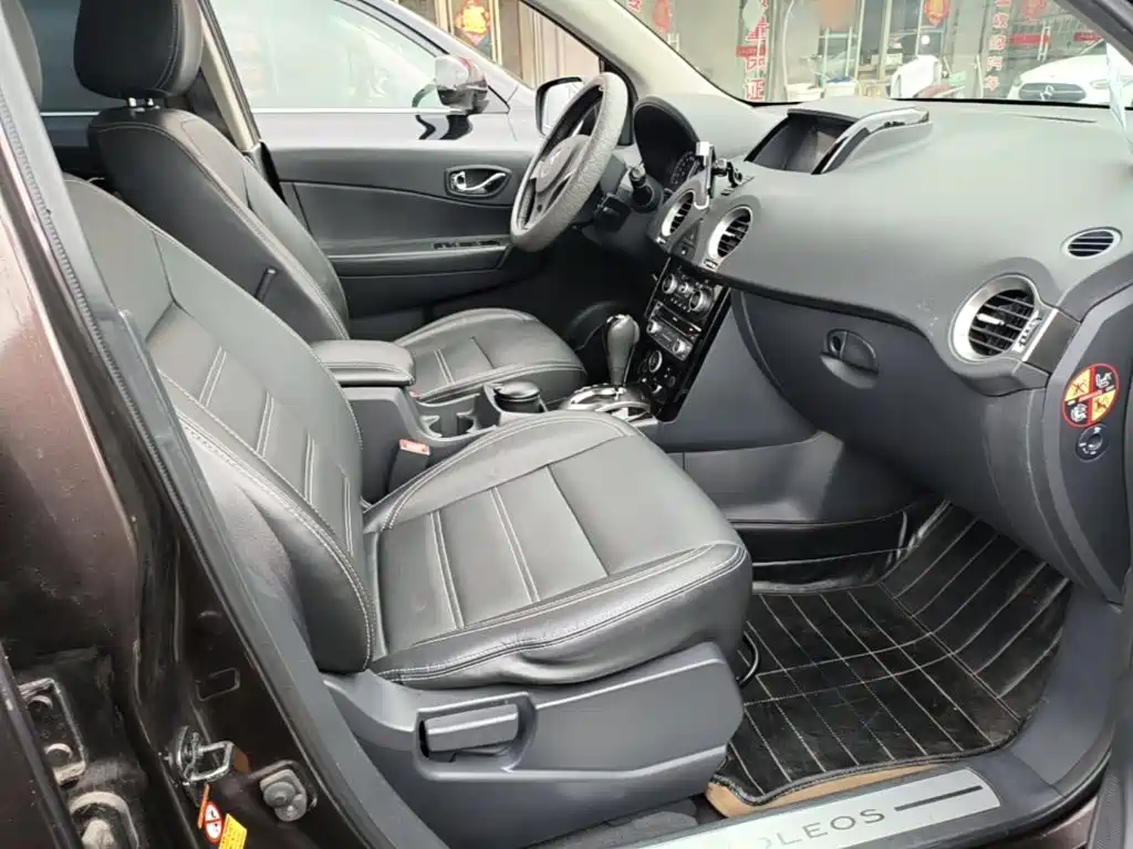 Renault Koleos 2015 — фото 25