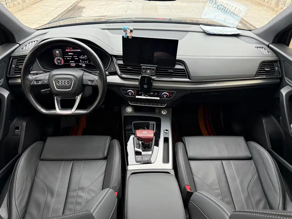 Audi Q5L Sportback 2022 — фото 9