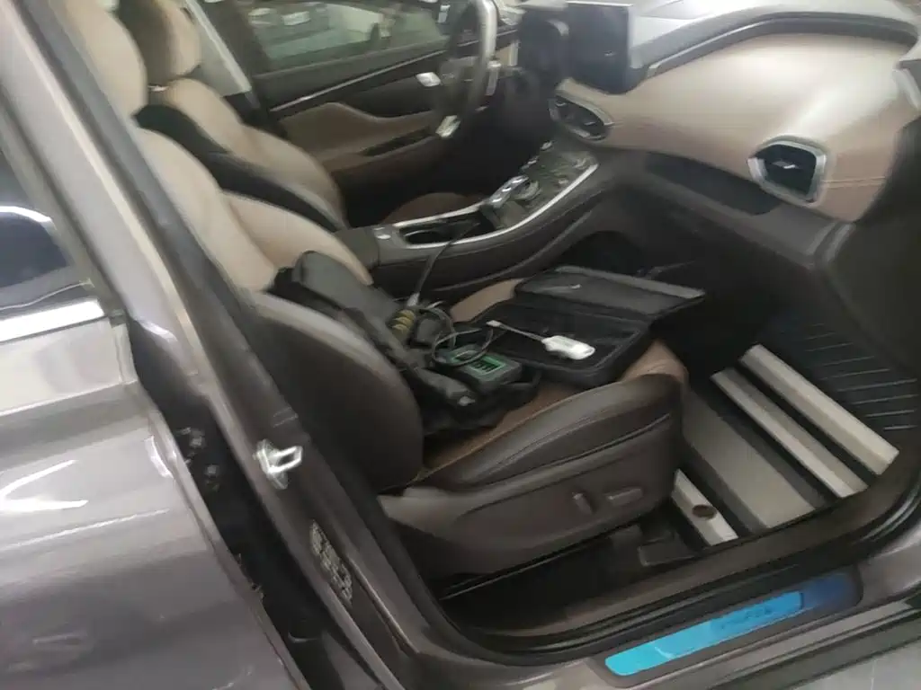 Hyundai Santa Fe 2023 — фото 25