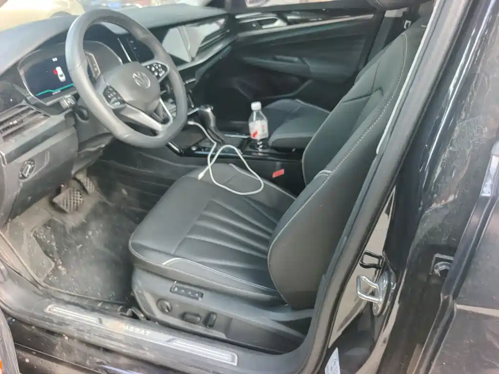 Volkswagen Passat 2023