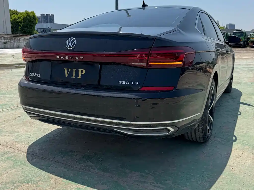 Volkswagen Passat 2024