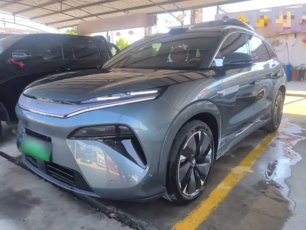 BYD Tang L 2025