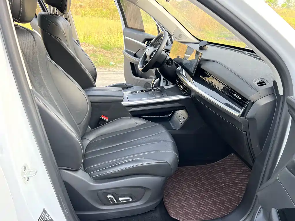 Roewe RX5 MAX 2022 — фото 17