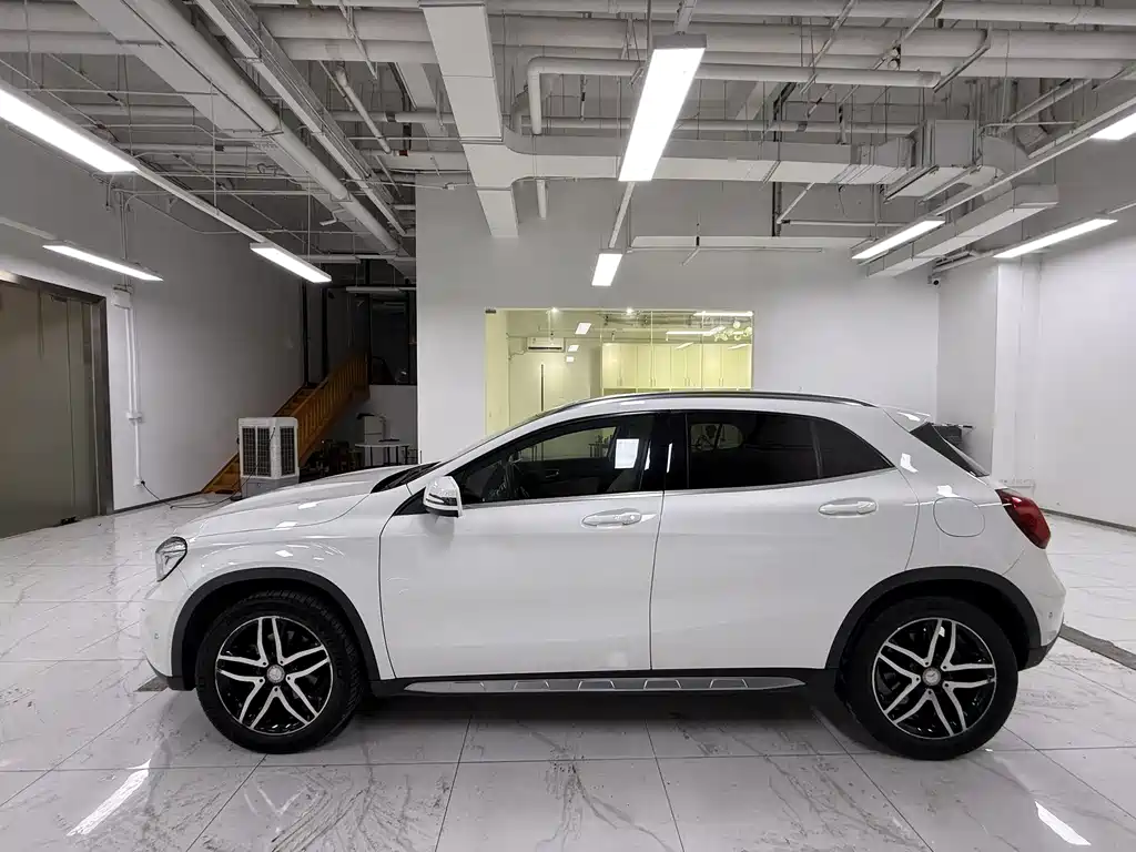 Mercedes-Benz GLA 2017